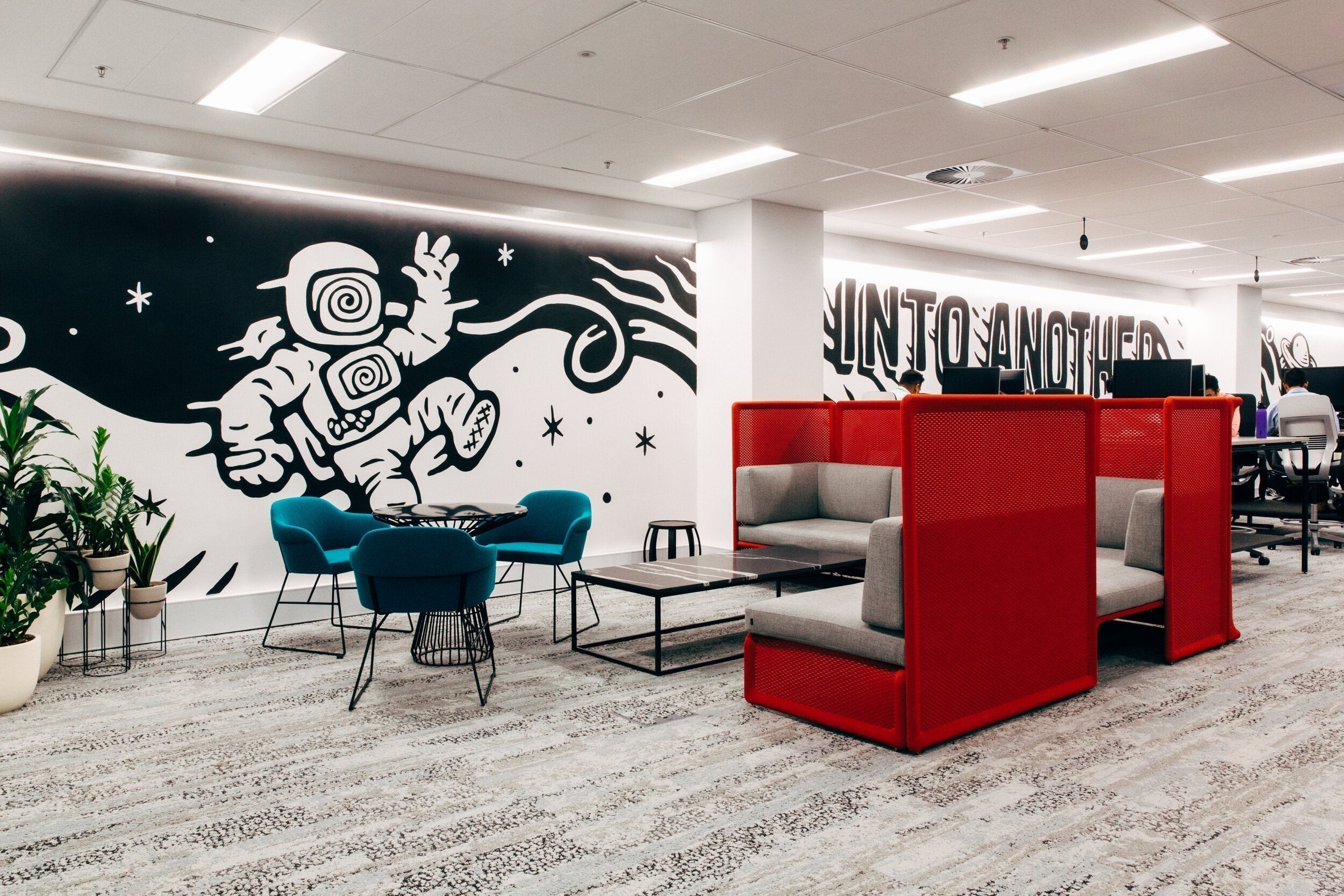 Accenture Melbourne: 40 Metre Workspace Mural